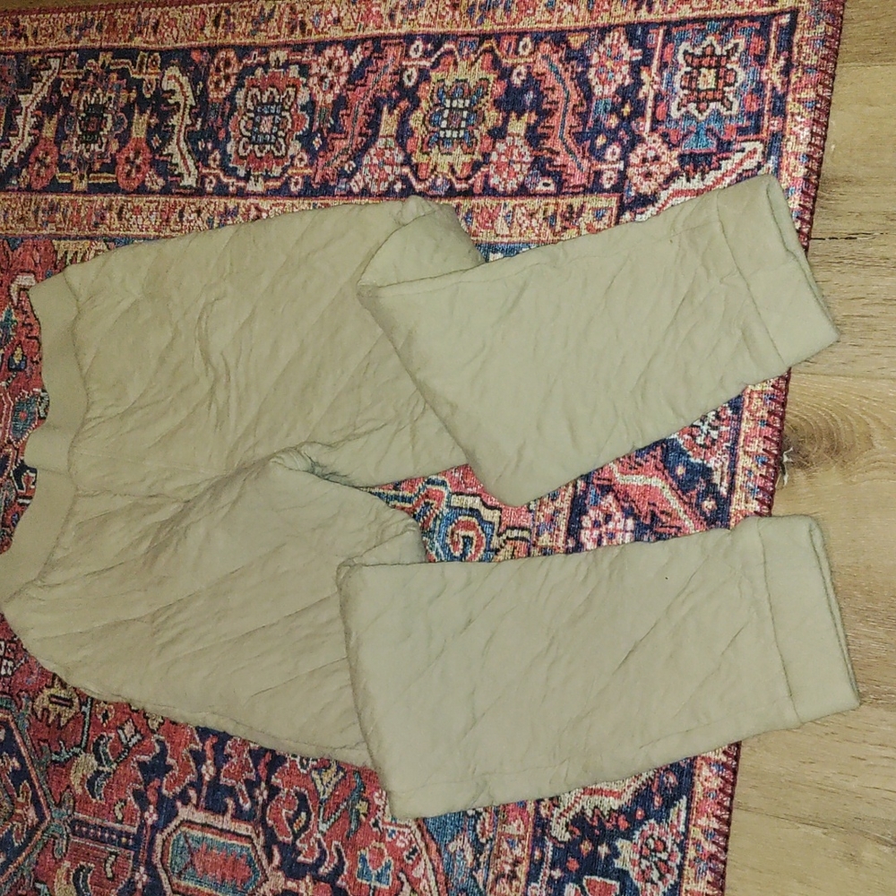 Universal Thread joggers .. - Picture 2 of 3
